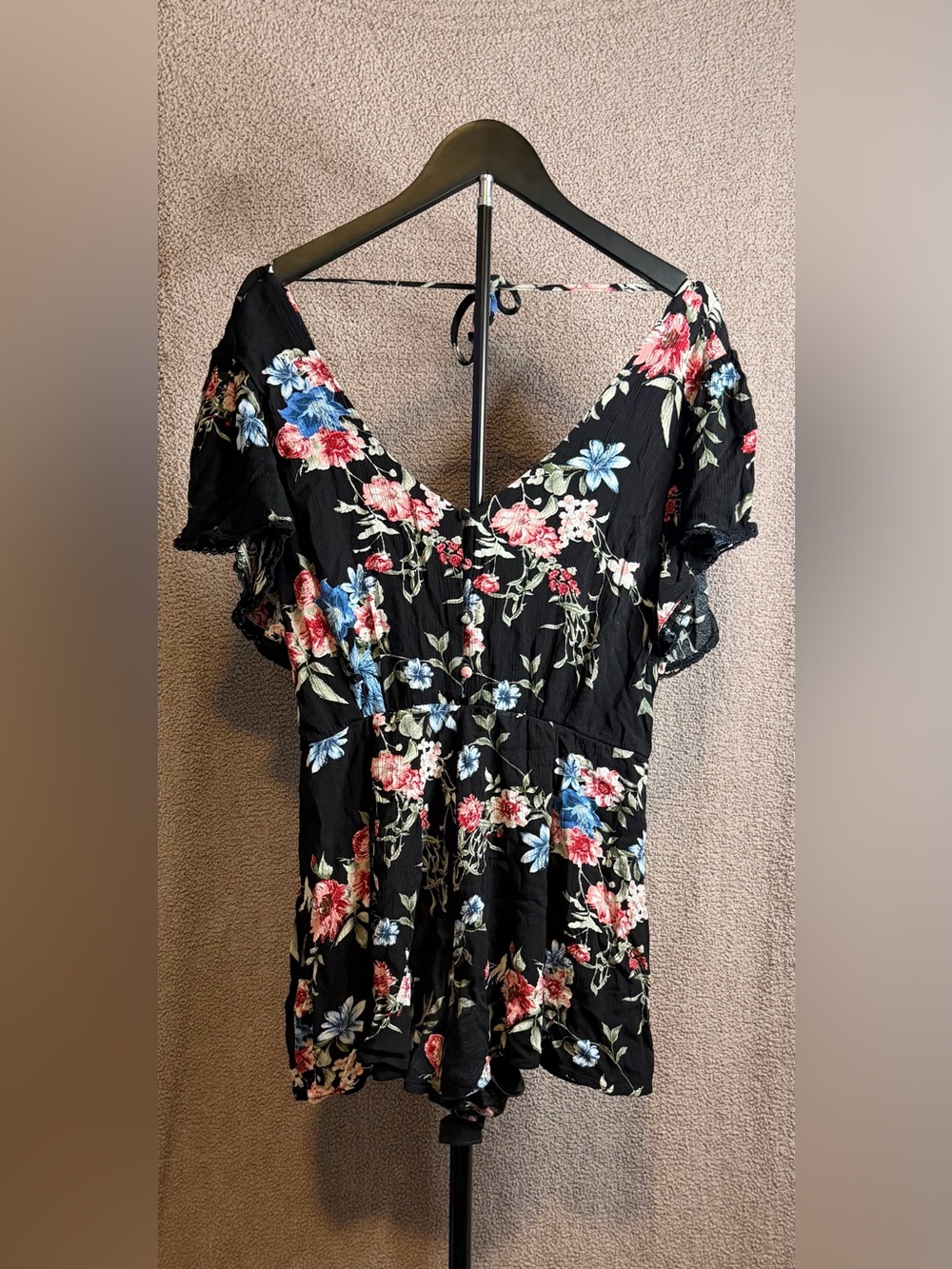 Trixxi Black Floral Romper Size XL Lace Flutter Sleeve Open Back Boho
